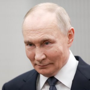 সামরিক বা অন্য উপায়ে ডনবাস দখল করবে রাশিয়া: পুতিন