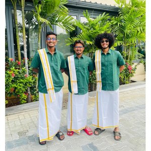 প্রথমবার তামিলনাড়ুর ঐতিহ্যবাহী পোশাক পরে ফুরফুরে মেজাজে আমিরুলরা