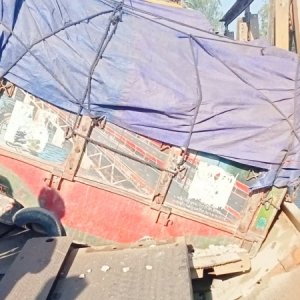 পাথরবোঝাই ট্রাক উঠতেই ভেঙে পড়লো ব্রিজ, দুই উপজেলার যোগাযোগ বিচ্ছিন্ন