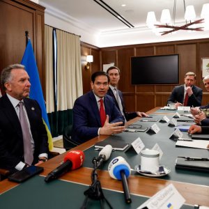 ইউক্রেন-যুক্তরাষ্ট্র আলোচনায় ইতিবাচক অগ্রগতি