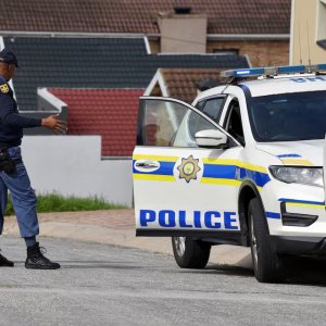 দক্ষিণ আফ্রিকার প্রিটোরিয়ায় হোস্টেলে গুলি, শিশুসহ নিহত ১১