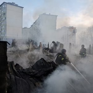 ইউক্রেনজুড়ে বিদ্যুৎ ও পরিবহন খাতে রুশ হামলায় ব্যাপক ক্ষয়ক্ষতি