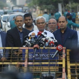 শারীরিক অবস্থা বিবেচনায় খালেদা জিয়াকে বিদেশ নিতে বিলম্ব: ডা. জাহিদ