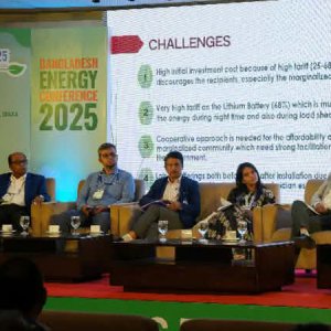 জীবাশ্ম জ্বালানিতে এডিবির ব্যাপক ঋণ অর্থনৈতিক ঝুঁকি বাড়াচ্ছে: প্রতিবেদন