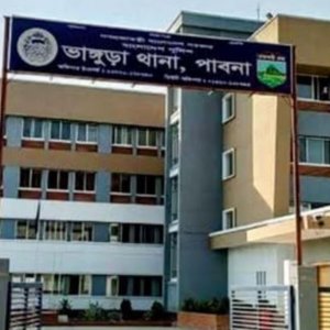 পাবনায় স্কুলছাত্রীকে সংঘবদ্ধ ধর্ষণের অভিযোগ, গ্রেফতার ১