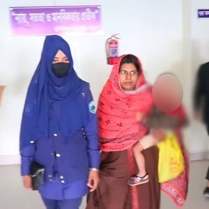 পাবনায় ৮ কুকুরছানা হত্যার ঘটনায় জামিন পেলেন আসামি নিশি