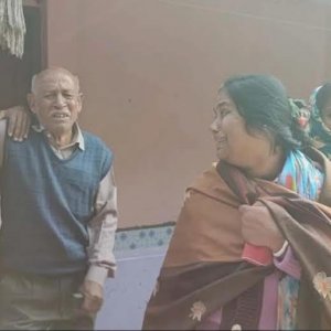 ঘরে ঢুকে মুক্তিযোদ্ধা ও তার স্ত্রীকে হত্যা ঘরে ঢুকে মুক্তিযোদ্ধা ও তার স্ত্রীকে হত্যা