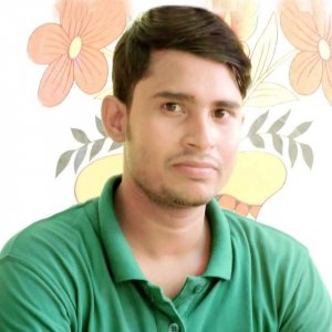 মধ্যরাতে গেট ভেঙে বাড়িতে ঢুকে সাংবাদিককে মারধরের পর গ্রেফতার