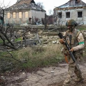 নতুন শান্তি প্রস্তাব প্রস্তুত করছে ইউক্রেন, ভূখণ্ড ছাড়তে নারাজ জেলেনস্কি