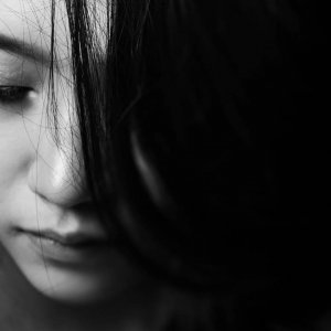 কাটিয়ে উঠুন বিষণ্নতা: সহজ কিছু পরামর্শ