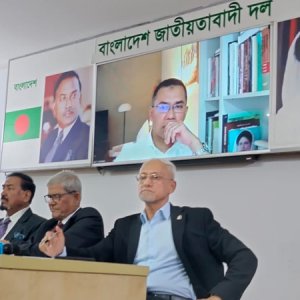 সাবেক সেনাকর্মকর্তা রুমির কাছে তারেক রহমানের দুঃখ প্রকাশ