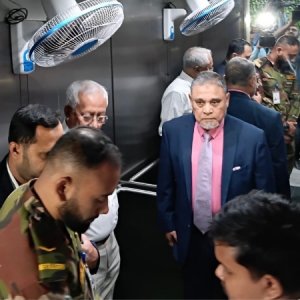 প্রধান বিচারপতির সঙ্গে সাক্ষাৎ করতে গেছেন সিইসি