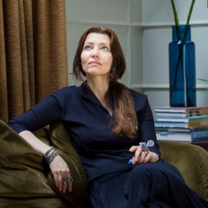 নতুন প্রেসিডেন্ট এলিফ শাফাক