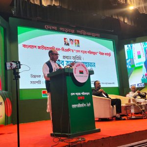 অচিরেই দেশে ফিরে হাল ধরবেন তারেক রহমান: মির্জা আব্বাস