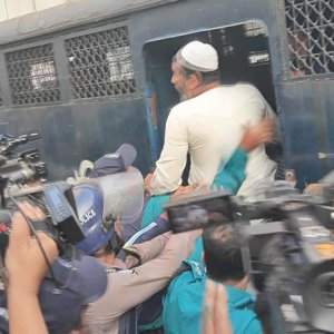 ভাতার দাবিতে আন্দোলন: সচিবালয় থেকে ৪ জন পুলিশি হেফাজতে