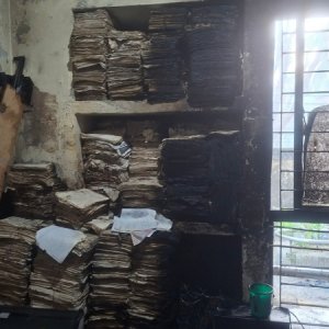 লক্ষ্মীপুরে নির্বাচন অফিসে আগুন দিলো দুর্বৃত্তরা লক্ষ্মীপুরে নির্বাচন অফিসে আগুন দিলো দুর্বৃত্তরা