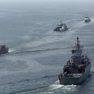 বাংলাদেশি ক্রুসহ অবৈধ জ্বালানি ট্যাংকার আটক করেছে ইরান