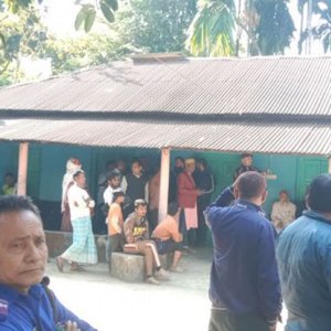 শহর থেকে গ্রামের বাড়ি গেলেন বেড়াতে, রাতে গলা কেটে হত্যা শহর থেকে গ্রামের বাড়ি গেলেন বেড়াতে, রাতে গলা কেটে হত্যা