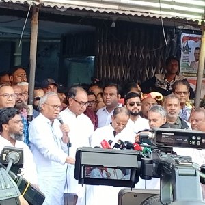 পুলিশ বলছে হাদির ওপর হামলাকারী জামায়াত-শিবিরের: রিজভী