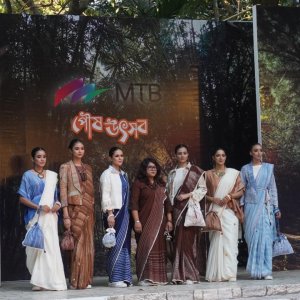 গুলশান লেক পার্কে ব্যতিক্রমী পৌষ উৎসব