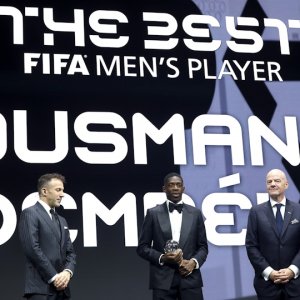 ফিফার বর্ষসেরা দেম্বেলে