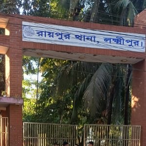 আ.লীগ-ছাত্রলীগের ৯২ জনের বিরুদ্ধে পুলিশের মামলা, গ্রেফতার তিন আ.লীগ-ছাত্রলীগের ৯২ জনের বিরুদ্ধে পুলিশের মামলা, গ্রেফতার তিন