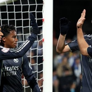 এমবাপ্পের নৈপুণ্যে ৫ গোলের ম্যাচ জিতলো রিয়াল