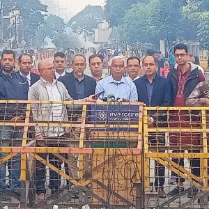 খালেদা জিয়ার শারীরিক অবস্থা আগের চেয়ে বেশ স্থিতিশীল: ডা. জাহিদ