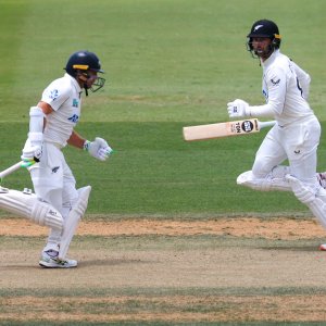 কনওয়ে-ল্যাথামের বিশ্ব রেকর্ড, জয়ের লক্ষ্যে লড়ছে ওয়েস্ট ইন্ডিজ