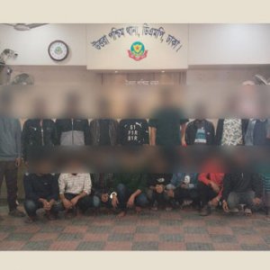 উত্তরা পশ্চিম থানার অভিযানে গ্রেফতার ২১