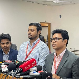 আ.লীগ ও ভারত নির্বাচন পেছানোর চেষ্টা করছে: নাসীরুদ্দীন পাটওয়ারী