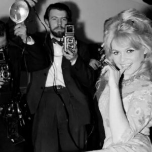 শোকাহত ফ্রান্স: প্রয়াত ‘যৌন মুক্তি’র প্রতীক