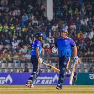 সিলেটকে সহজে হারিয়ে শীর্ষে চট্টগ্রাম