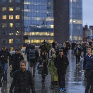 ব্রিটেনের জন্মহারের পতন ঠেকাচ্ছে বাংলাদেশি ও মুসলিমরা