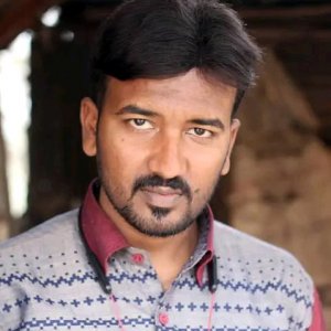 যশোরে চরমপন্থি নেতাকে প্রকাশ্যে গুলি করে হত্যা যশোরে চরমপন্থি নেতাকে প্রকাশ্যে গুলি করে হত্যা