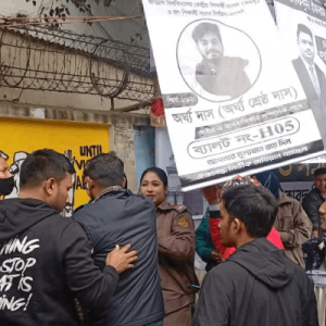 ভিপি প্রার্থী রিয়াজুলের স্ত্রীকে হেনস্তা করে পুলিশে দেওয়ার অভিযোগ