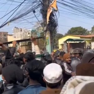 নেপালে মসজিদে হামলা, সাম্প্রদায়িক উত্তেজনার জেরে বন্ধ ভারত সীমান্ত