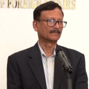 যুক্তরাষ্ট্রের বন্ড তালিকায় বাংলাদেশ থাকা স্বাভাবিক: পররাষ্ট্র উপদেষ্টা