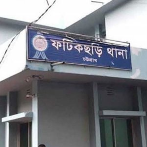 চট্টগ্রামে গুলি করে যুবককে হত্যা, আরেকজন গুলিবিদ্ধ চট্টগ্রামে গুলি করে যুবককে হত্যা, আরেকজন গুলিবিদ্ধ