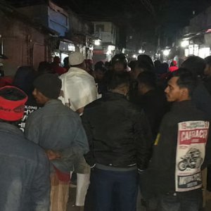 বিয়ের অনুষ্ঠানে গান বাজাতে নিষেধ করায় সংঘর্ষ, আহত ৫