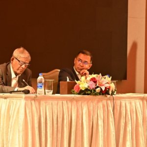 আমাকে মাননীয় বলবেন না, সাংবাদিকদের তারেক রহমান