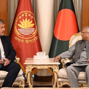 লেভেল প্লেয়িং ফিল্ড নিয়ে সমস্যা দেখছি না, ইইউ পর্যবেক্ষক দলকে প্রধান উপদেষ্টা