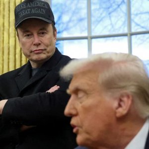 ইরানে ইন্টারনেট চালু করতে ইলন মাস্কের সঙ্গে কথা বলবেন ট্রাম্প