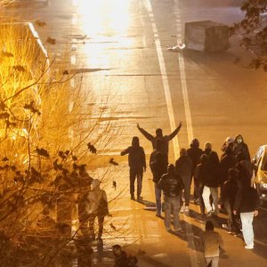 ইরানে আরও বড় বিক্ষোভের হুঁশিয়ারি, ট্রাম্পের নিষেধাজ্ঞায় ক্ষুব্ধ চীন