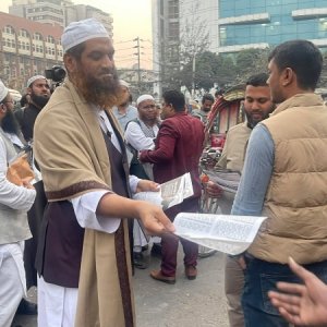 আচরণবিধি ভঙ্গের অভিযোগে মামুনুল হককে ইসির শোকজ