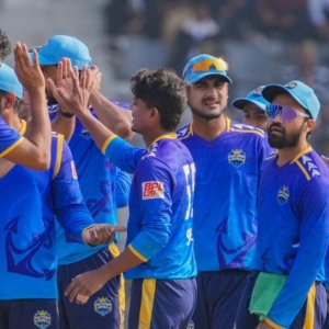 নির্ধারিত সময়ে শুরু করা যায়নি বিপিএল, ক্রিকেটারদের বয়কট