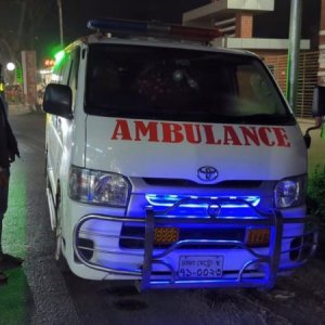 অ্যাম্বুলেন্স আটকে রাখায় রোগীর মৃত্যুর ঘটনায় মামলা, গ্রেফতার ১