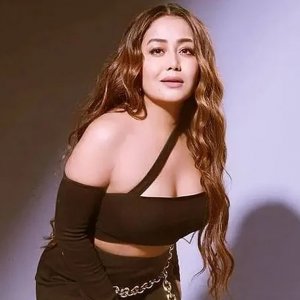 সব ছাড়ার ঘোষণা দিলেন নেহা কক্কর!