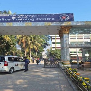 মহেড়া পুলিশ ট্রেনিং সেন্টারে ফায়ারিং পরীক্ষার সময় ট্রেইনি কনস্টেবল গুলিবিদ্ধ 