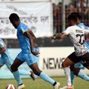 জাতীয় নির্বাচনের আগে ঘরোয়া ফুটবল নয়